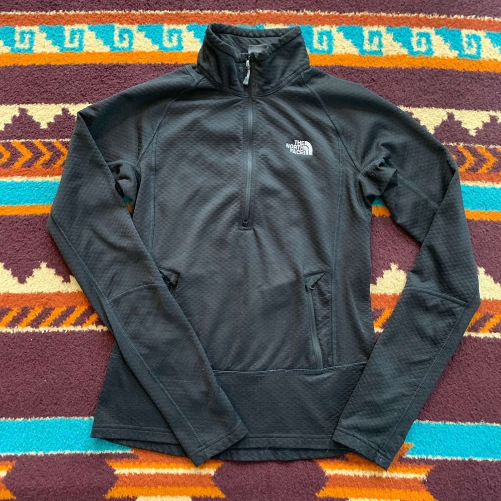 LAST CALL • CLOSET CLOSING • The North Face quarter-zip thermal